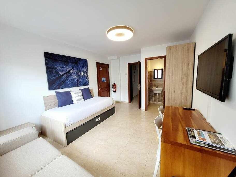 Piso Cerca De Centro Ocio As Cancelas Y Xunta ซานติอาโก เด กอมโปสเตลา ภายนอก รูปภาพ